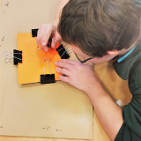 2022_4_výroba deníků.jpg