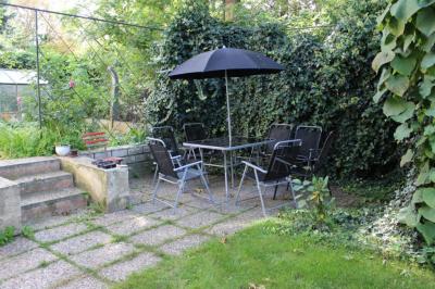 „Chceme sedět venku, teď již dobrovolně“