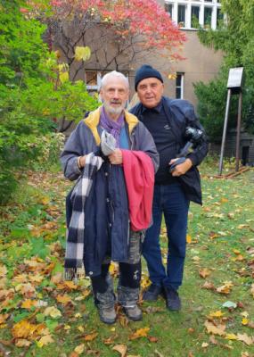 Pánové, máte ve skříni nepotřebný kousek oblečení?
Muži bez domova ho ocení!