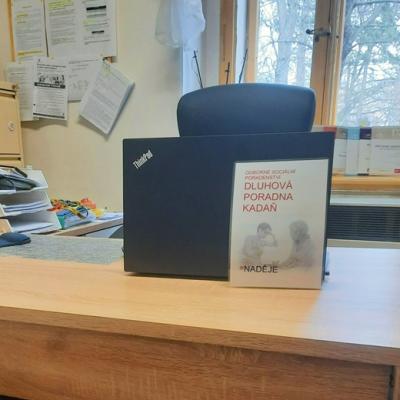 Lidem ve finanční tísní zdarma pomáhá naše dluhová poradna