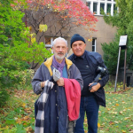 Pánové, máte ve skříni nepotřebný kousek oblečení?
Muži bez domova ho ocení!